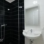 Miku - Luxurious 2bedroom At Olympic Apartamento
