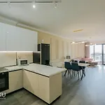 Miku - Luxurious 2bedroom At Olympic *