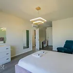 Miku - Luxurious 2bedroom At Olympic *