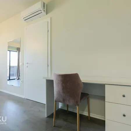 Miku - Luxurious 2bedroom At Olympic Apartman *