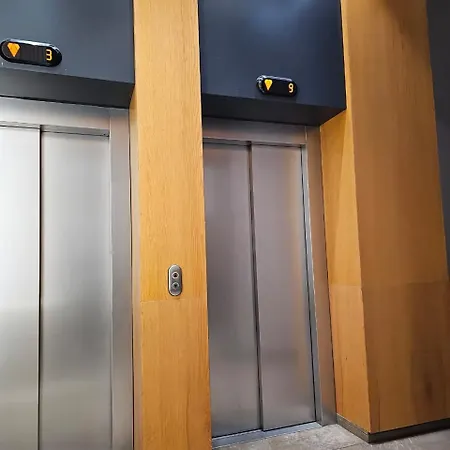 Miku - Luxurious 2bedroom At Olympic Apartman
